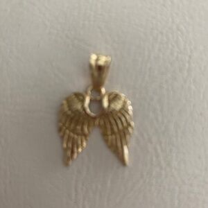 10K Gold Angel Wing Pendant